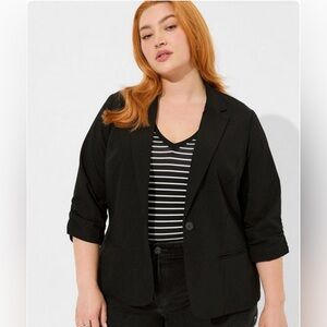Torrid City Twill‎ Classic Fit Blazer stripe lined Women’s size 2 (18/20) Black